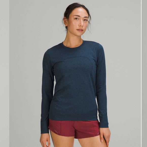 Lululemon Swiftly Breathe Long Sleeve
True Navy / Iron Blue Size 10 Relaxed - Picture 1 of 6